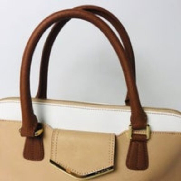 COPY - CALVIN KLEIN Steffiano Leather Satchel Elegant Bag - Picture 8 of 10